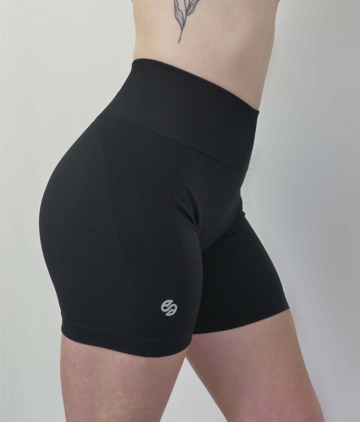 EVERYDAY SEAMLESS SHORTS