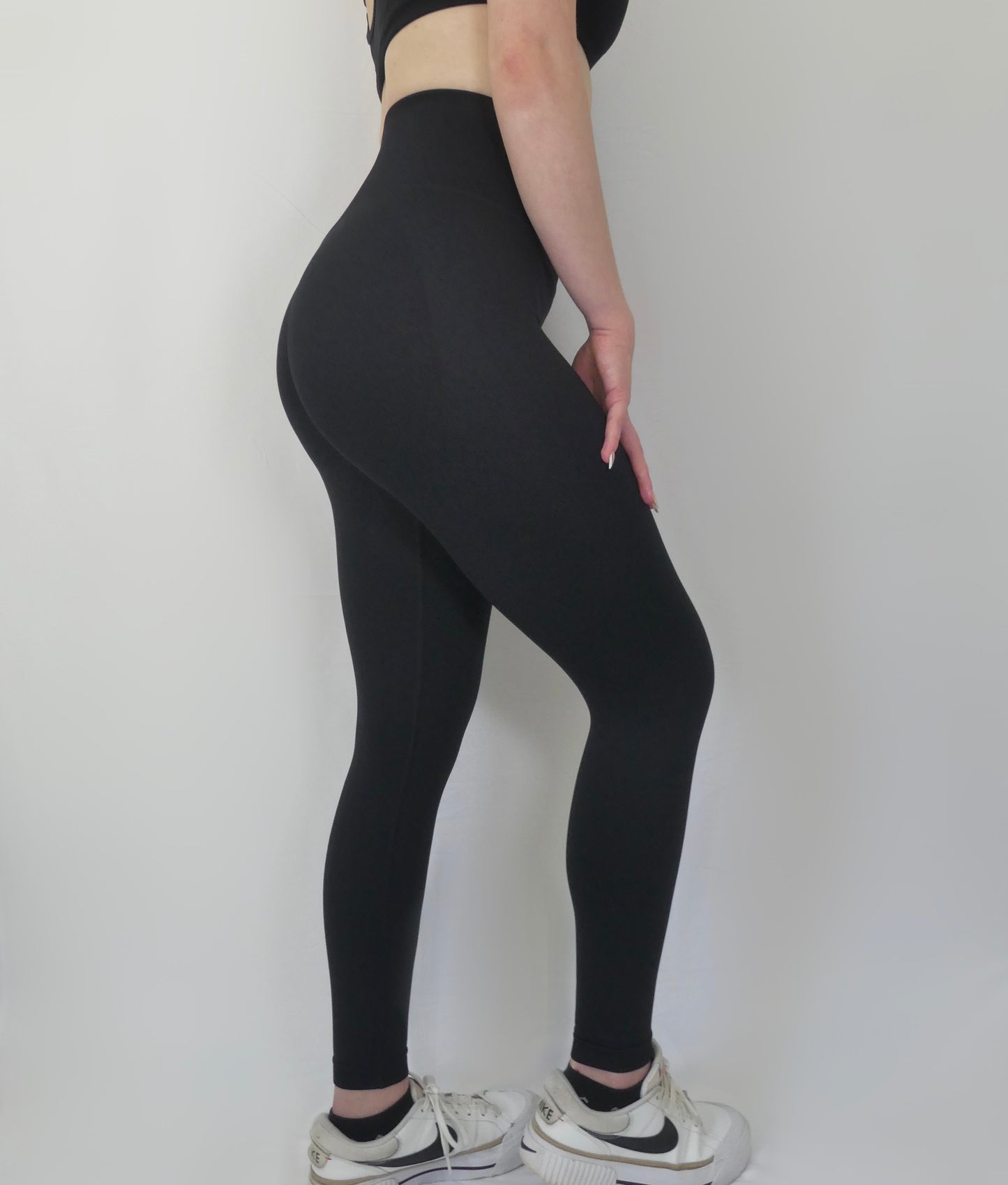 HOURGLASS SEAMLESS LEGGINGS