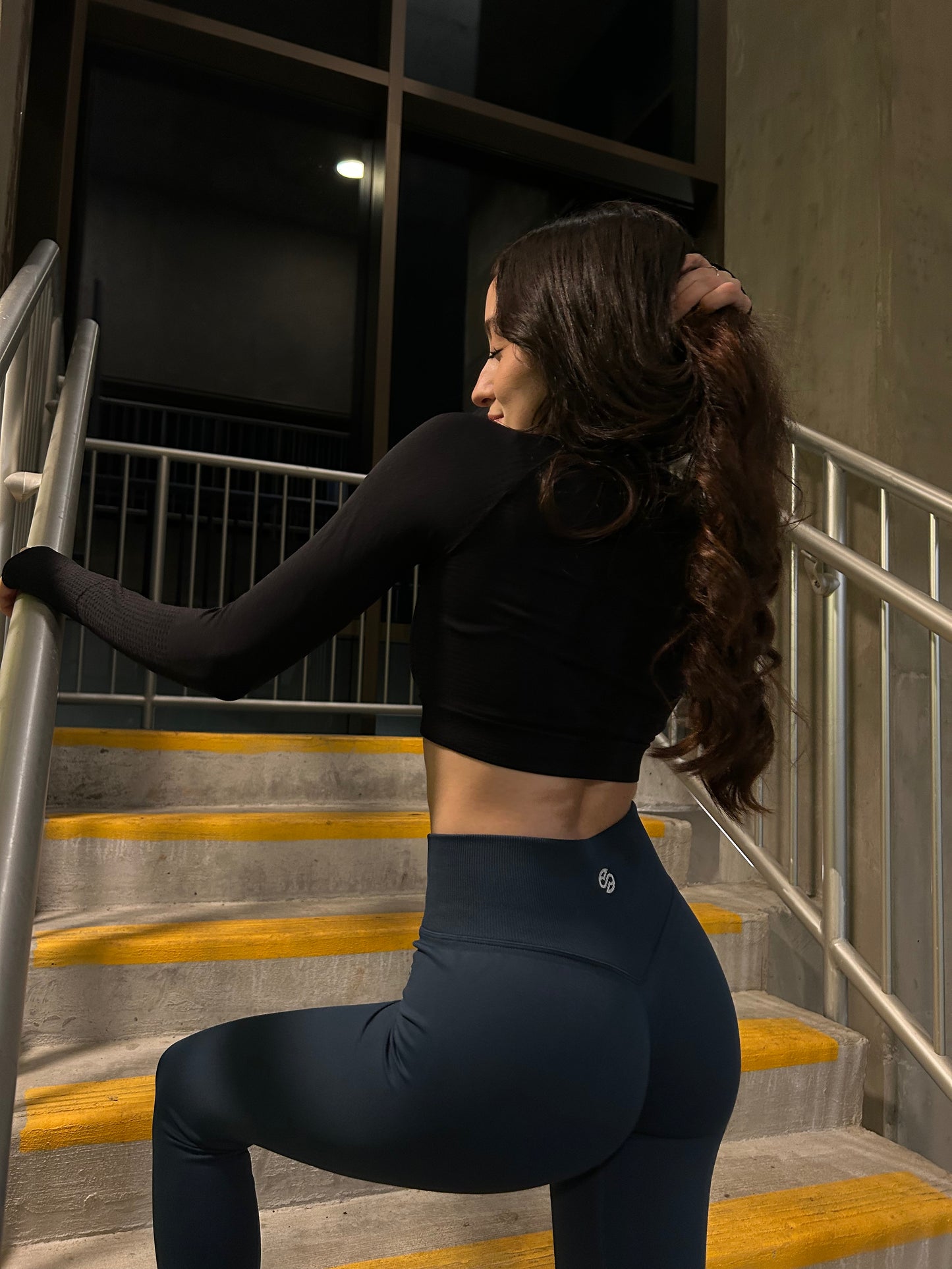 MID-WAIST SEAMLESS LEGGINGS