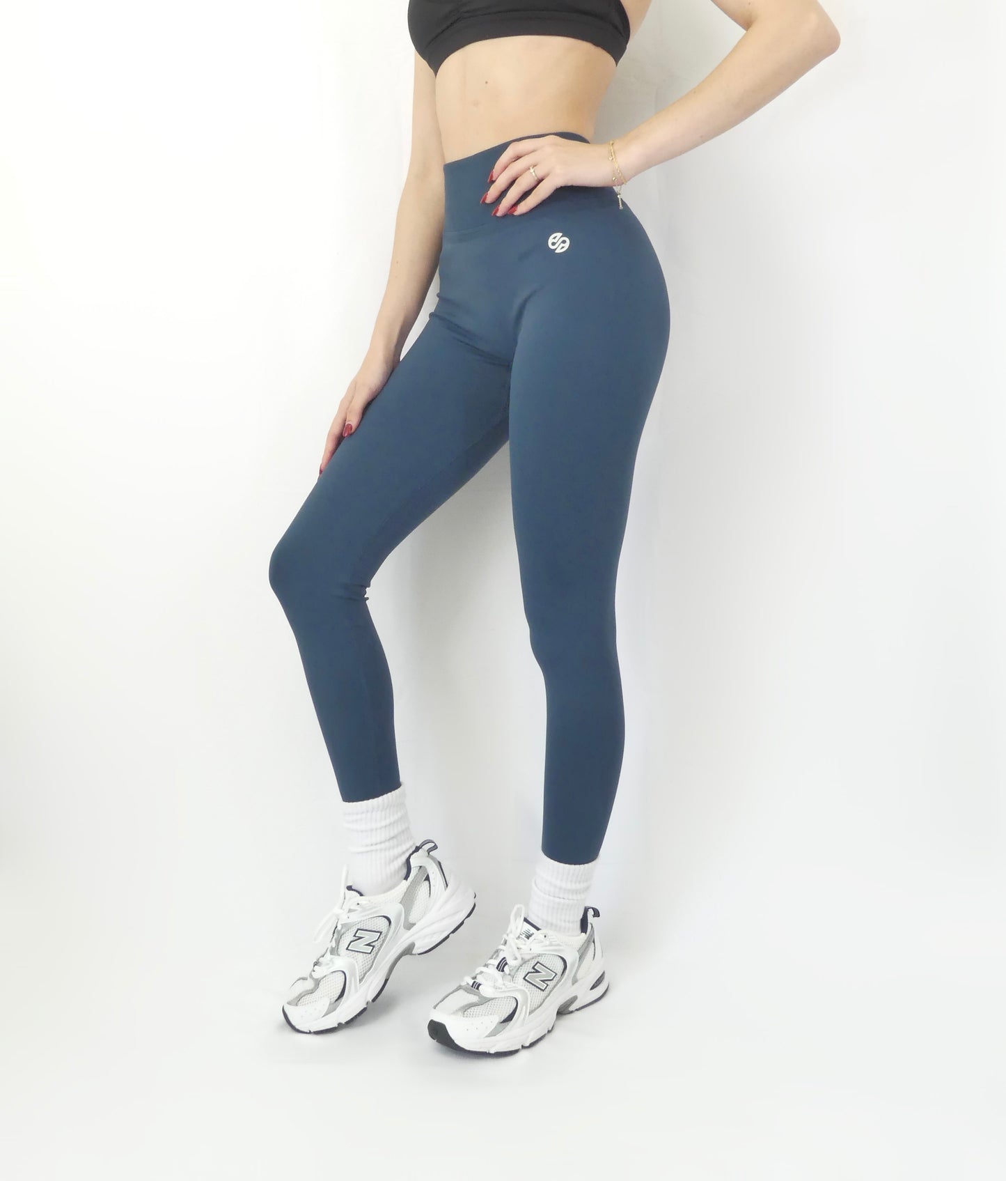 MID-WAIST SEAMLESS LEGGINGS