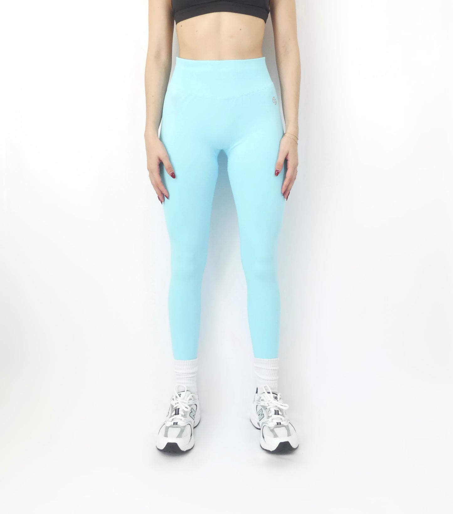 LOW-WAIST SEAMLESS LEGGINGS